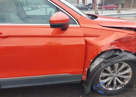 2018 Volkswagen Tiguan 2.0T Se/2.0T Sel from USA, damaged, VIN 3VV3B7AX6JM126620